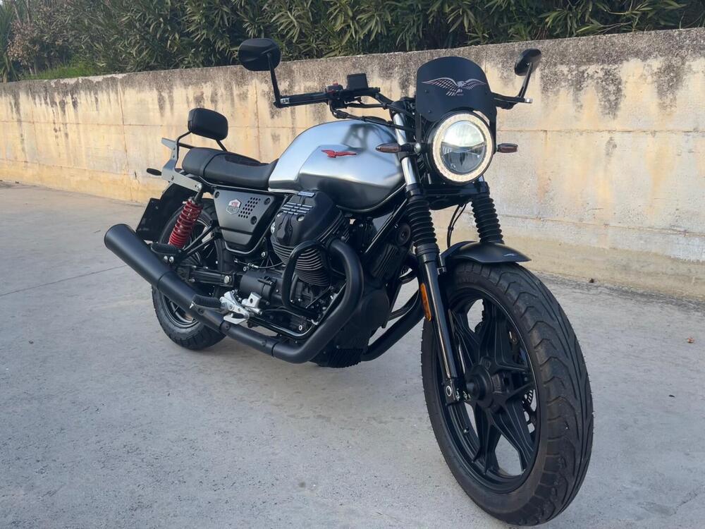 Moto Guzzi V7 III Stone S (2020)