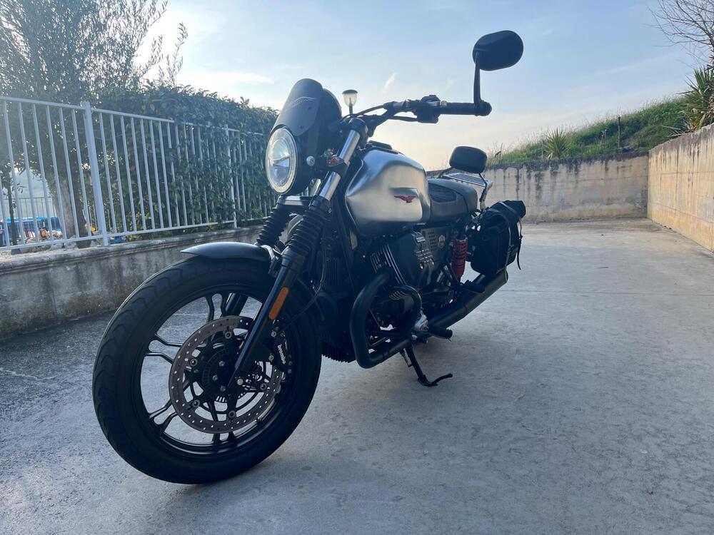 Moto Guzzi V7 III Stone S (2020) (2)