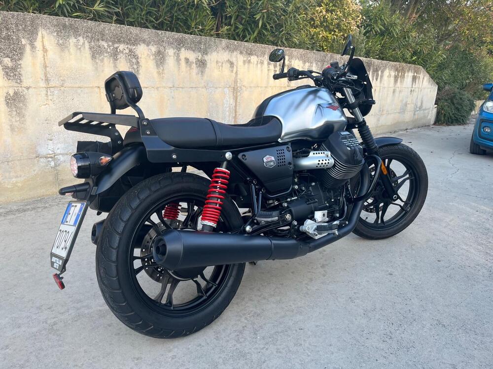 Moto Guzzi V7 III Stone S (2020) (3)