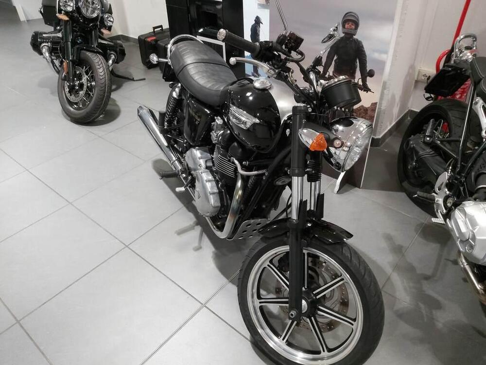 Triumph Bonneville T100 SE (2014) (2)