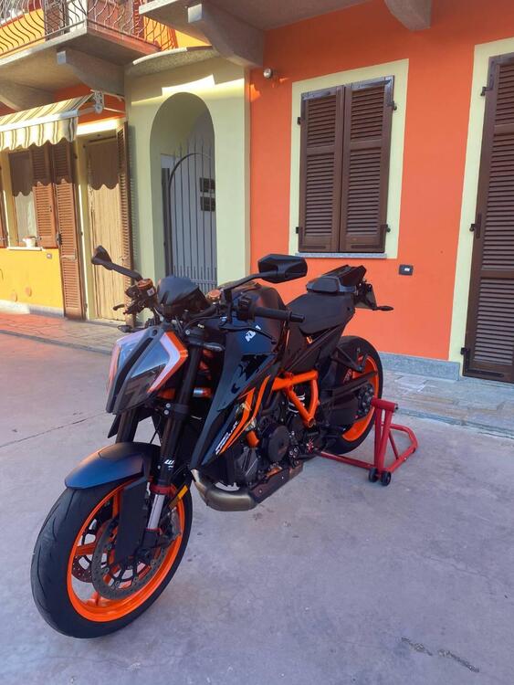 KTM 1290 Super Duke R (2022 - 23) (3)