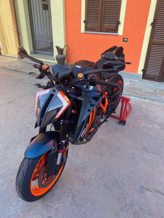 KTM 1290 Super Duke R (2022 - 23) (5)