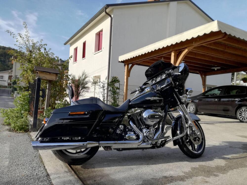 Harley-Davidson 1690 Street Glide Special (2014 - 16) - FLHX (2)