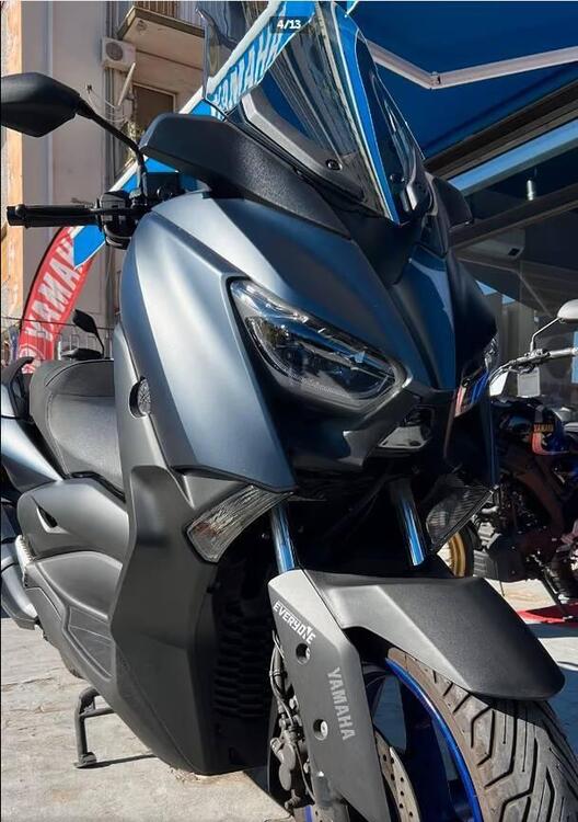 Yamaha X-Max 300 (2021 - 24) (4)