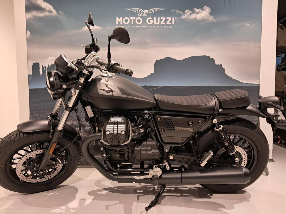 Moto Guzzi V9 Bobber (2021 - 25)