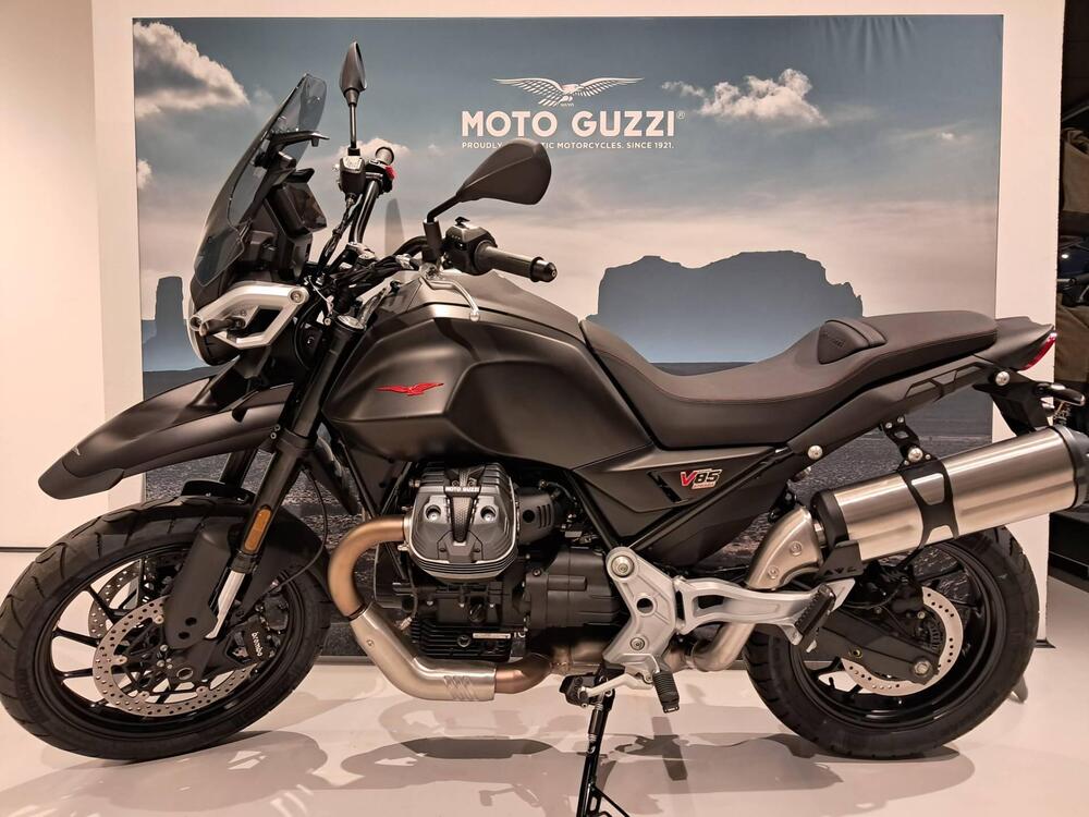 Moto Guzzi V85 Strada (2024 - 25) (5)