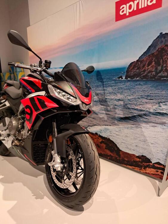 Aprilia Tuono 660 Factory (2022 - 24) (3)