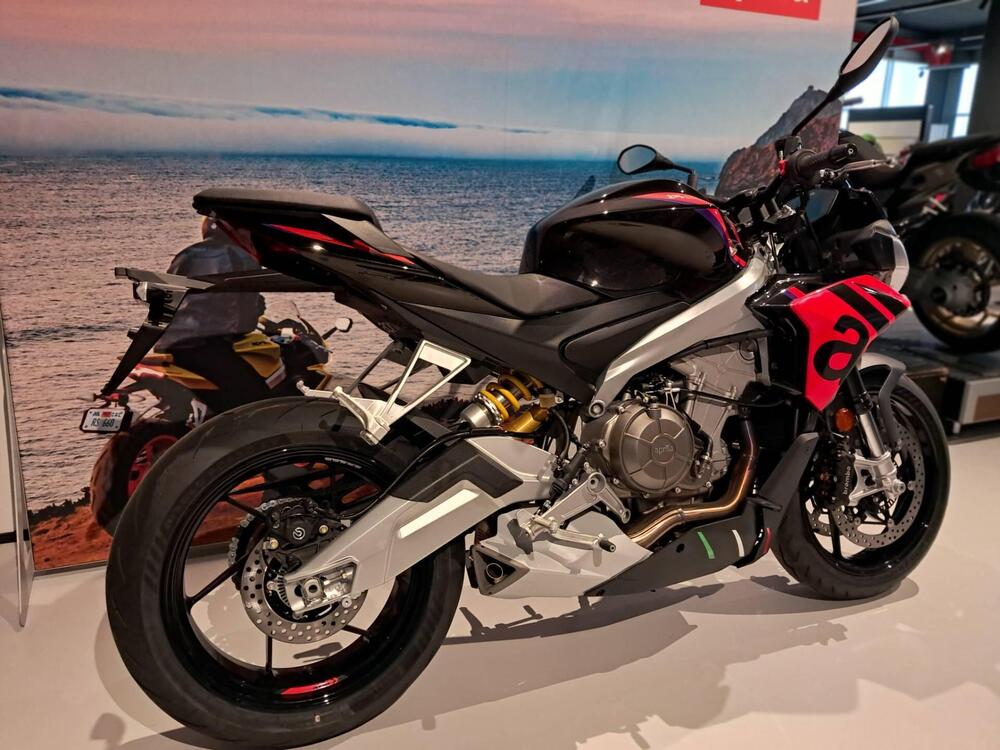 Aprilia Tuono 660 Factory (2022 - 24) (4)