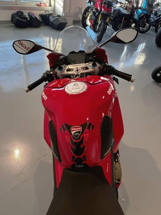 Ducati Panigale V4 S 1100 (2021) (3)