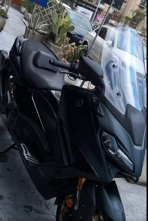 Yamaha T-Max 560 Tech Max (2022 - 24) (3)