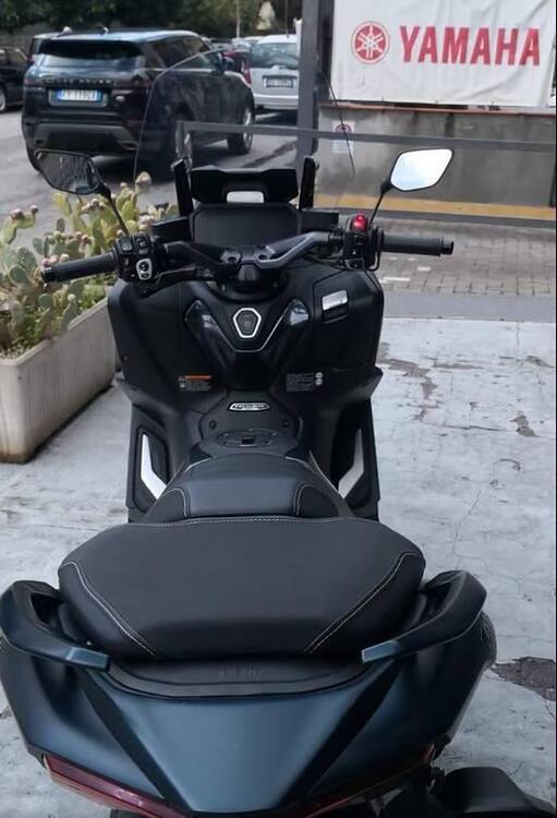 Yamaha T-Max 560 Tech Max (2022 - 24) (5)