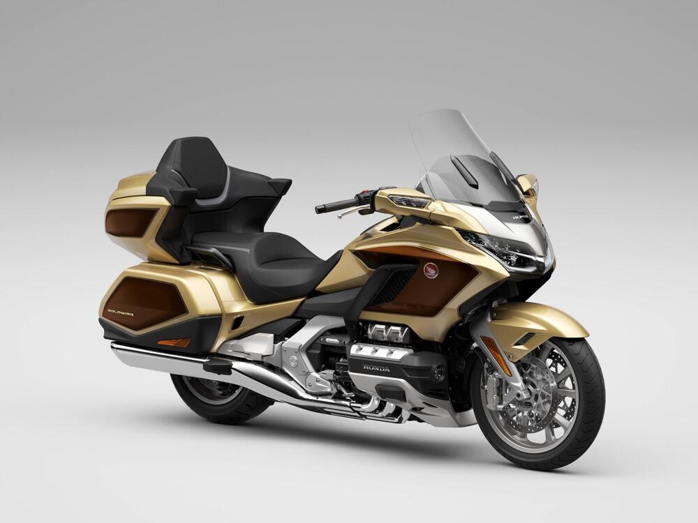 Honda GL 1800 Gold Wing Tour DCT & Airbag (2022 - 24) (3)