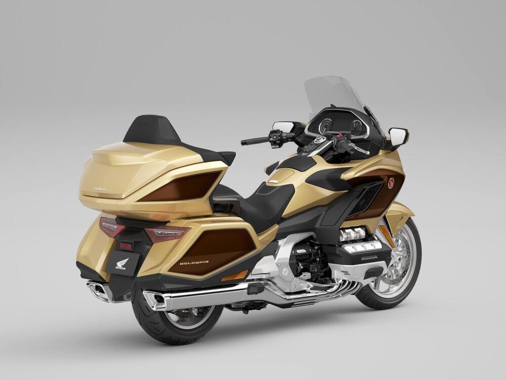 Honda GL 1800 Gold Wing Tour DCT & Airbag (2022 - 24) (4)