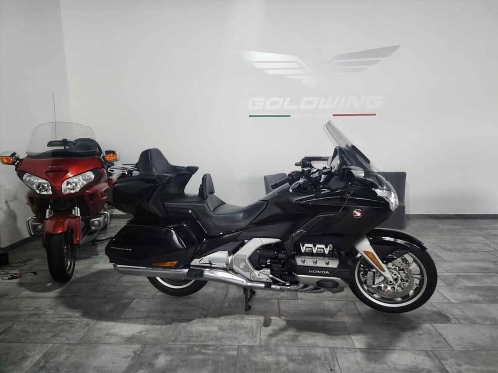 Honda GL 1800 Gold Wing Tour DTC (2018 - 20) (3)