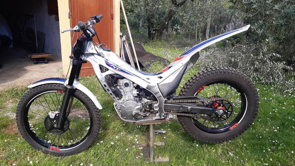 Montesa Cota 4RT 260 (2017 - 21) (2)