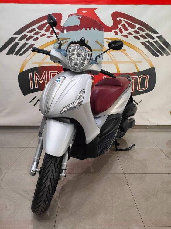 Piaggio Beverly 350 SportTouring ie ABS (2011 - 17) (3)