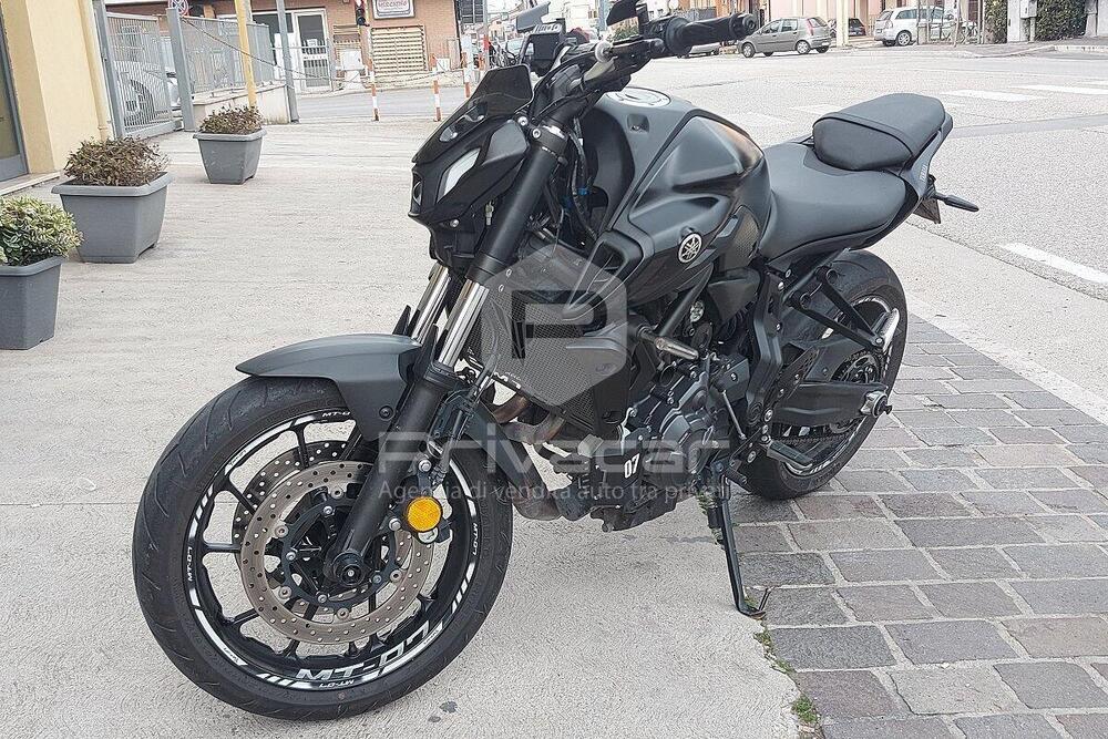 Yamaha MT-07 (2021 - 24) (3)