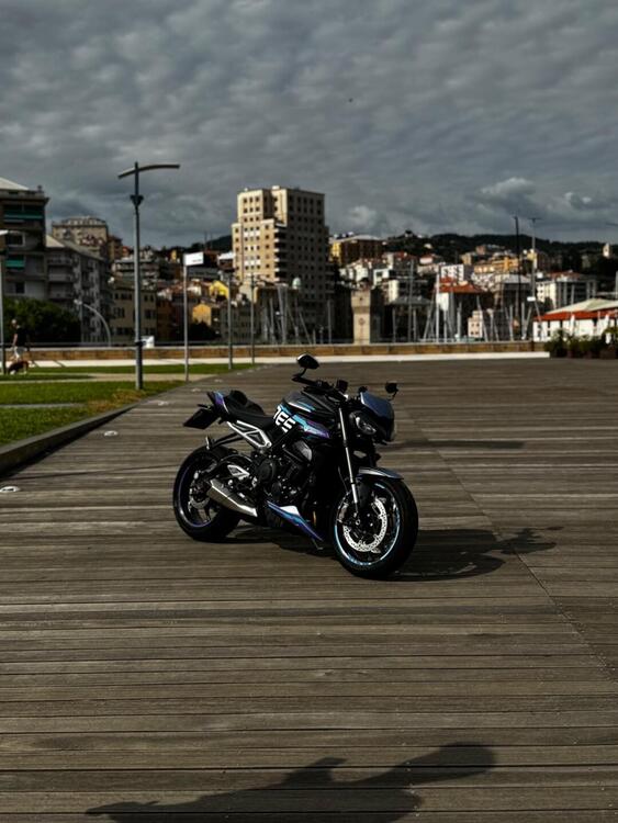 Triumph Street Triple 765 RS (2023 - 25) (3)