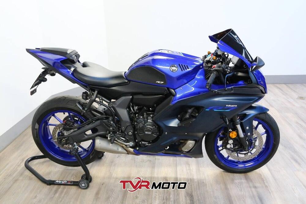 Yamaha YZF R7 (2021 - 25) (2)