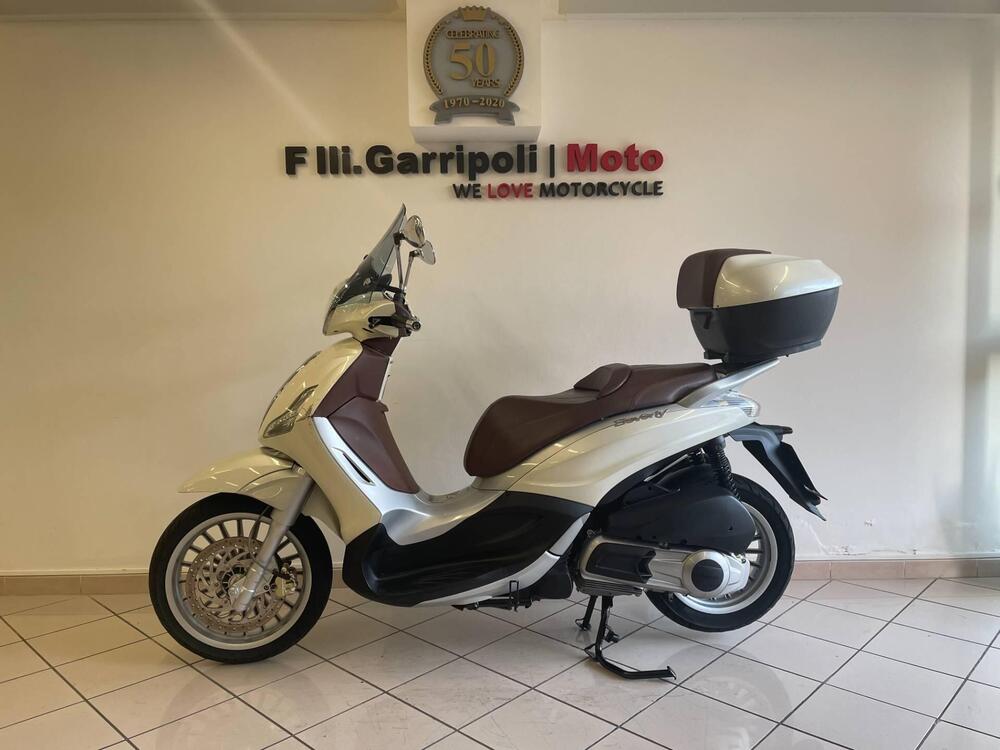 Piaggio Beverly 300 i.e. (2010 - 16)