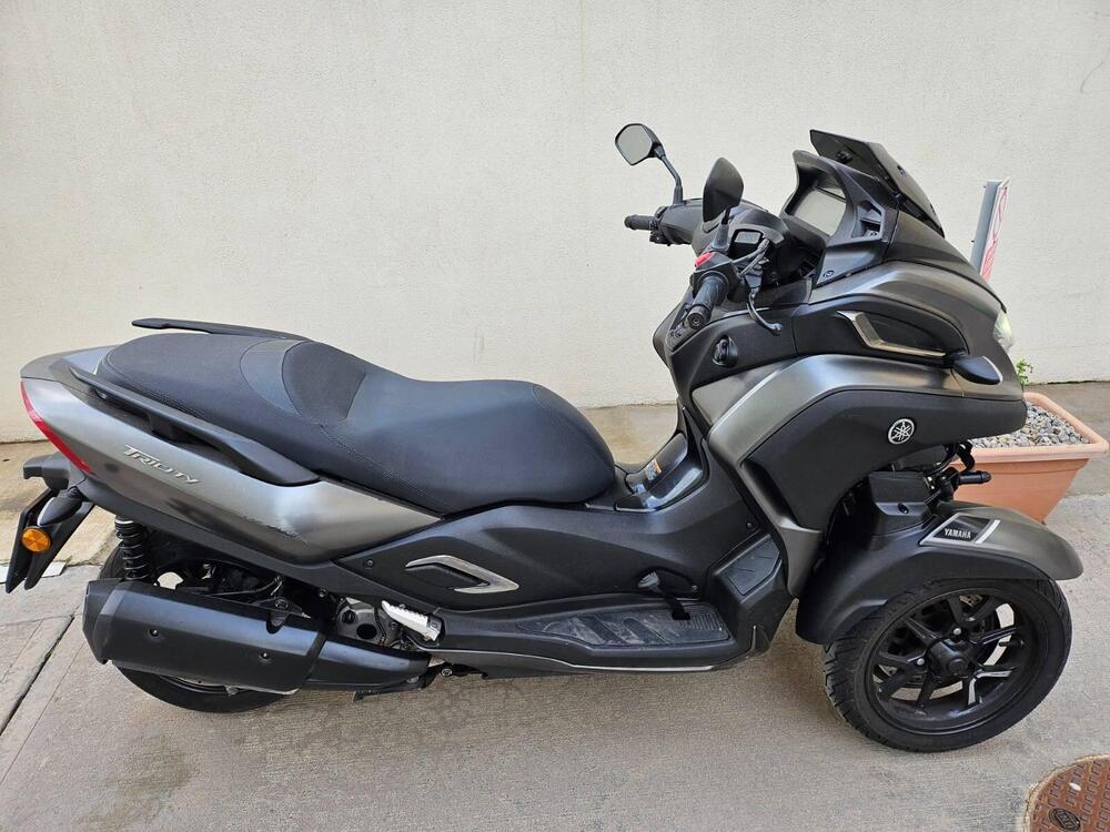 Yamaha Tricity 300 (2021 - 25) (4)