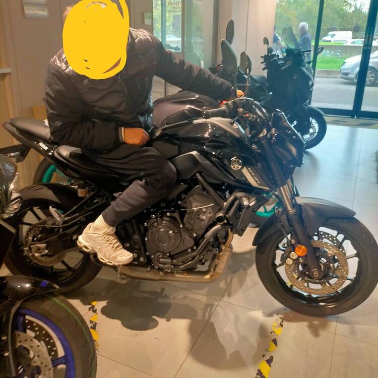 Yamaha MT-07 Pure (2023 - 25)