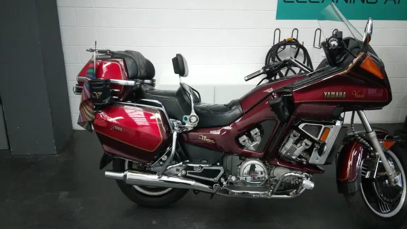 Yamaha XVZ 12 VENTURE (11)