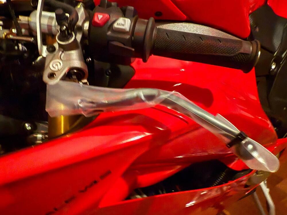 Ducati Panigale V4 S (2025) (4)