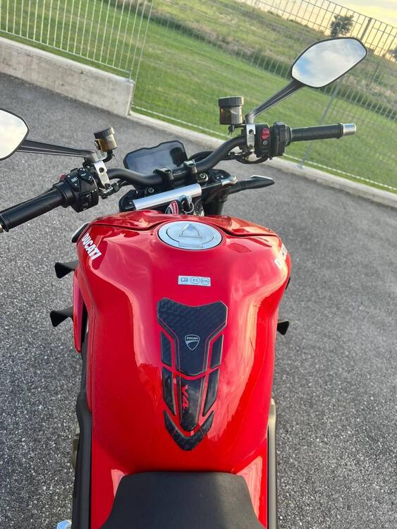 Ducati Streetfighter V4 1100 (2021 - 22) (3)