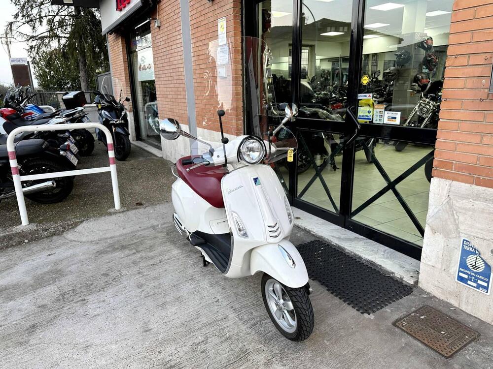 Vespa Primavera 150 3V ie ABS (2016) (2)