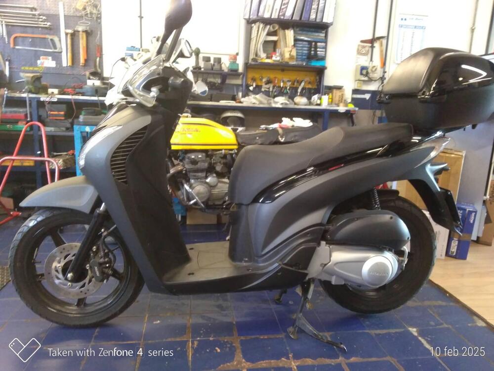 Honda SH 150 i (2009 - 12) (5)