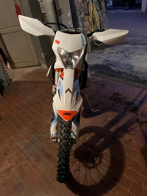 KTM 250 EXC TPI Six Days (2023) (3)