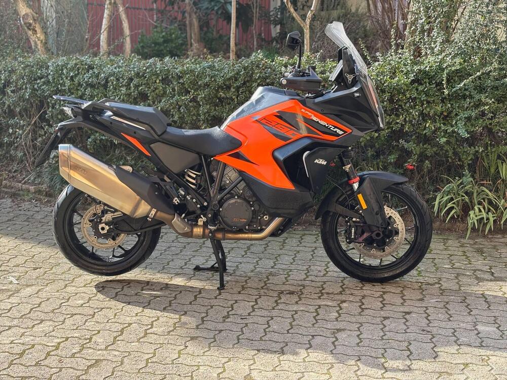 KTM 1290 Super Adventure S (2021) (3)