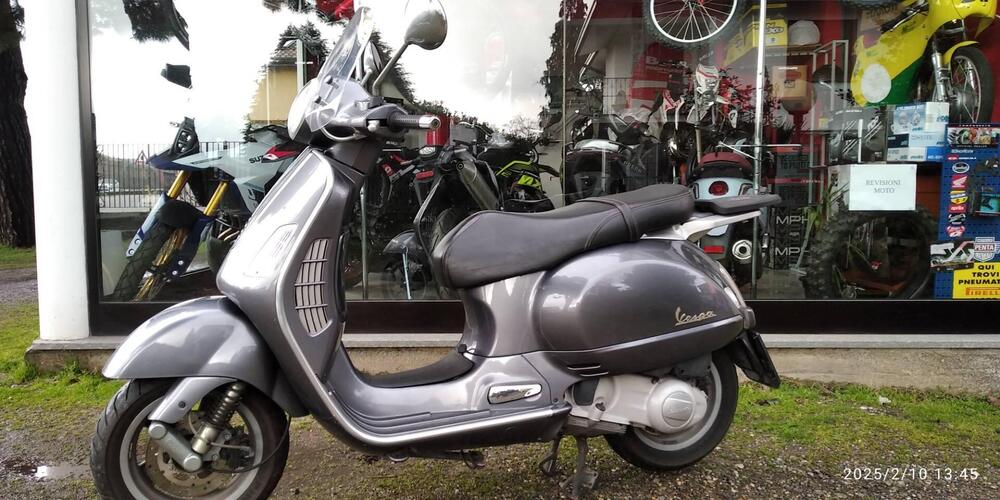 Vespa Granturismo 200 L