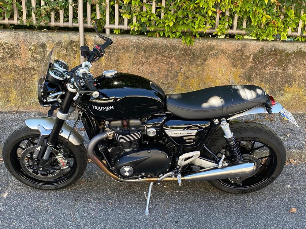 Triumph Speed Twin 1200 (2021 - 24) (2)