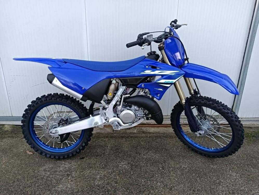 Yamaha YZ 125 (2025) (3)