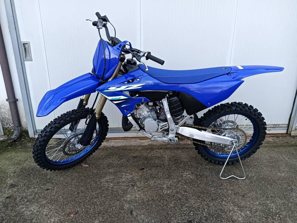 Yamaha YZ 125 (2025) (4)