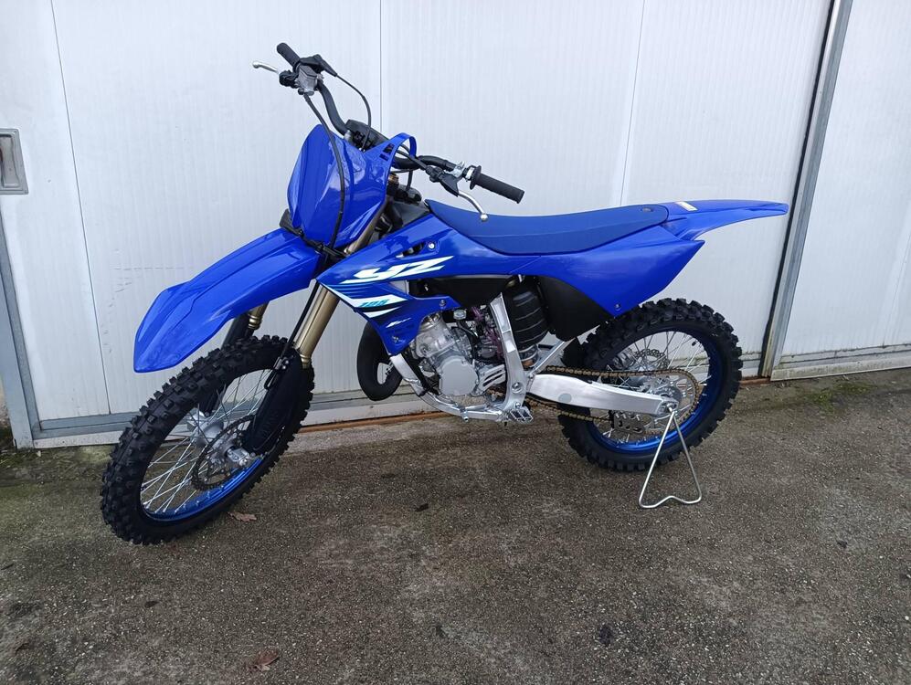 Yamaha YZ 125 (2025) (5)