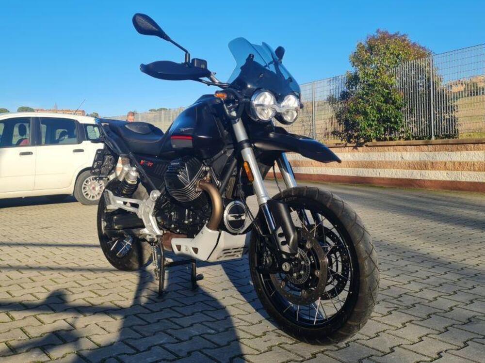 Moto Guzzi V85 TT (2021 - 23) (2)