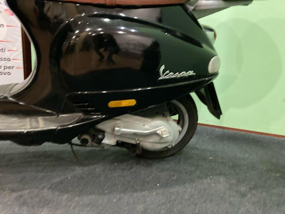 Piaggio Vespa 125 Primavera ET3 (2)