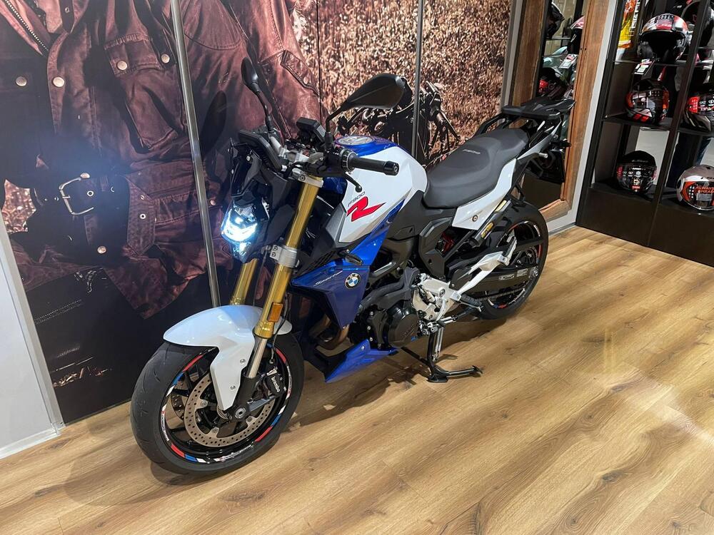 Bmw F 900 R (2021 - 24) (3)