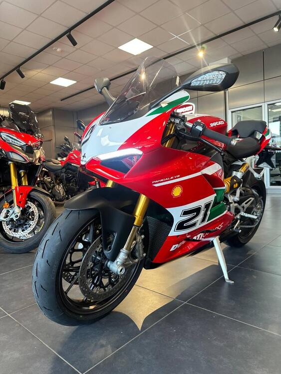 Ducati Panigale V2 Bayliss 1st Championship 20th Anniversary (2021 - 24) (3)