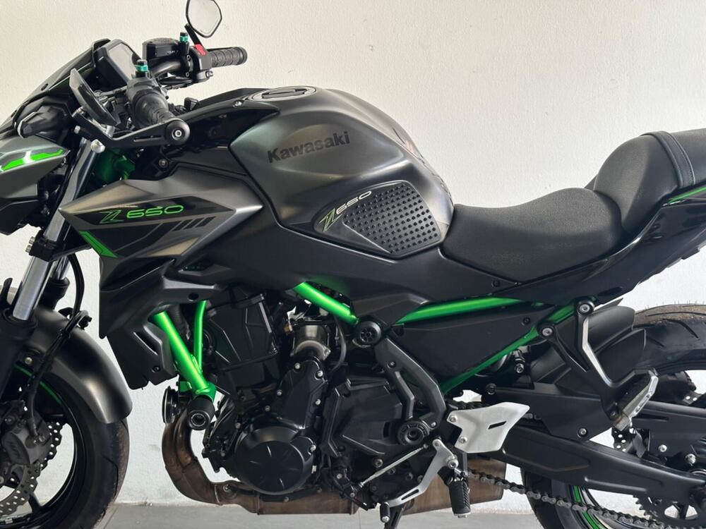 Kawasaki Z 650 (2021 - 24) (5)