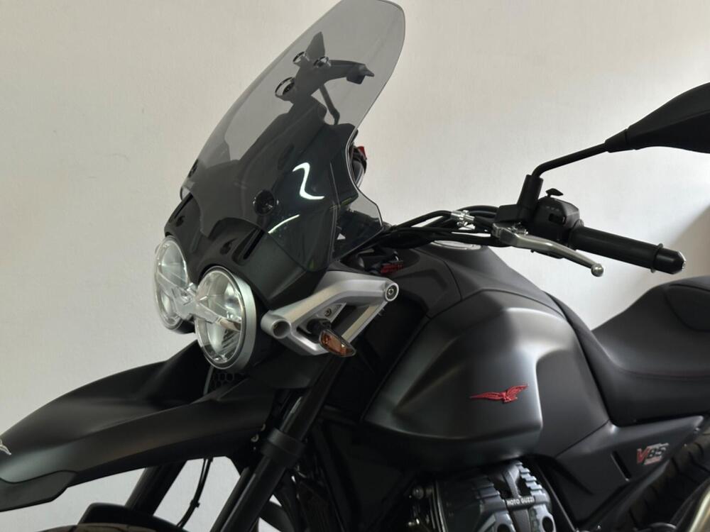 Moto Guzzi V85 Strada (2024 - 25) (5)