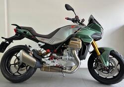 Moto Guzzi V100 Mandello S (2023 - 24) usata