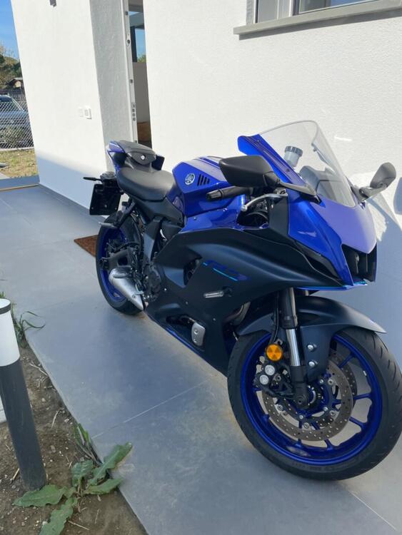 Yamaha YZF R7 (2021 - 25)