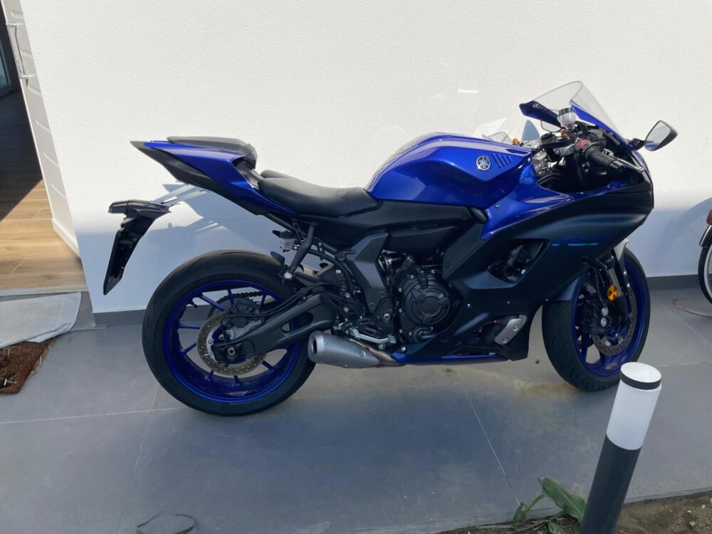 Yamaha YZF R7 (2021 - 25) (2)