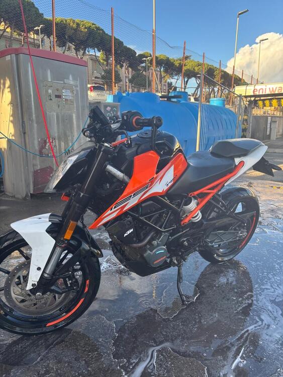 KTM 125 Duke (2021 - 23) (2)