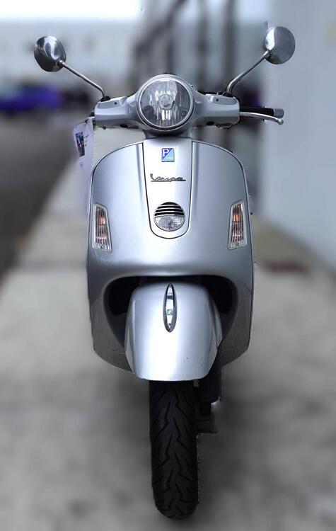 Vespa GTS 250 i.e. (3)