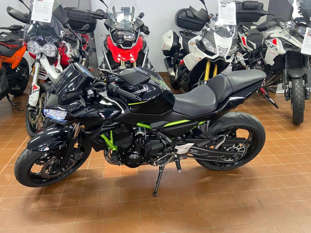 Kawasaki Z 650 (2020) (2)